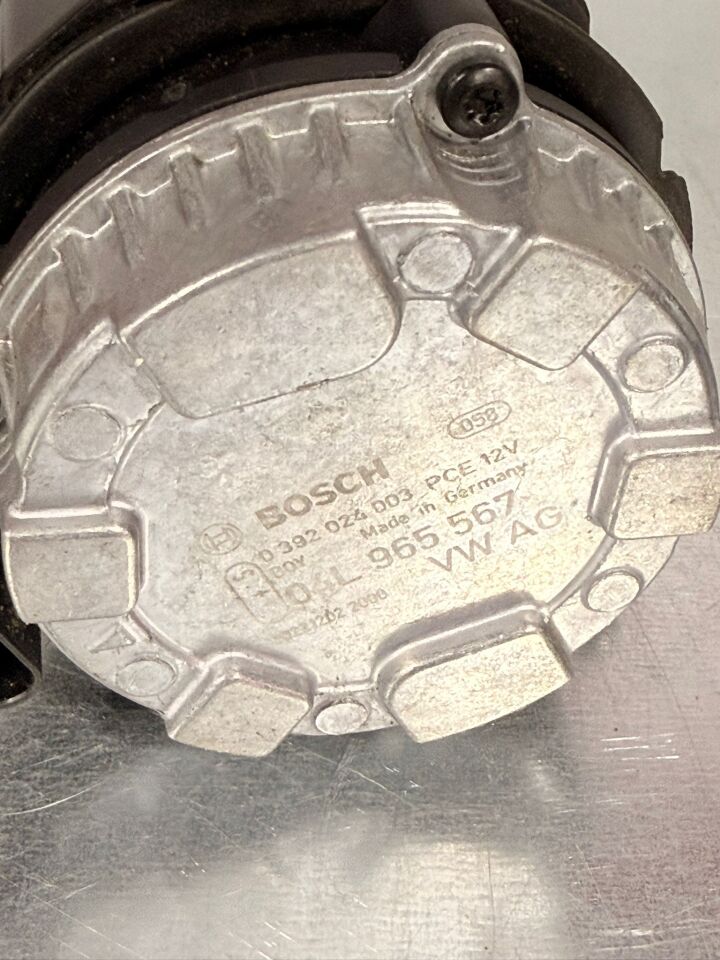 04L965567 DEVİRDAİM EK SU POMPASI ORJİNAL